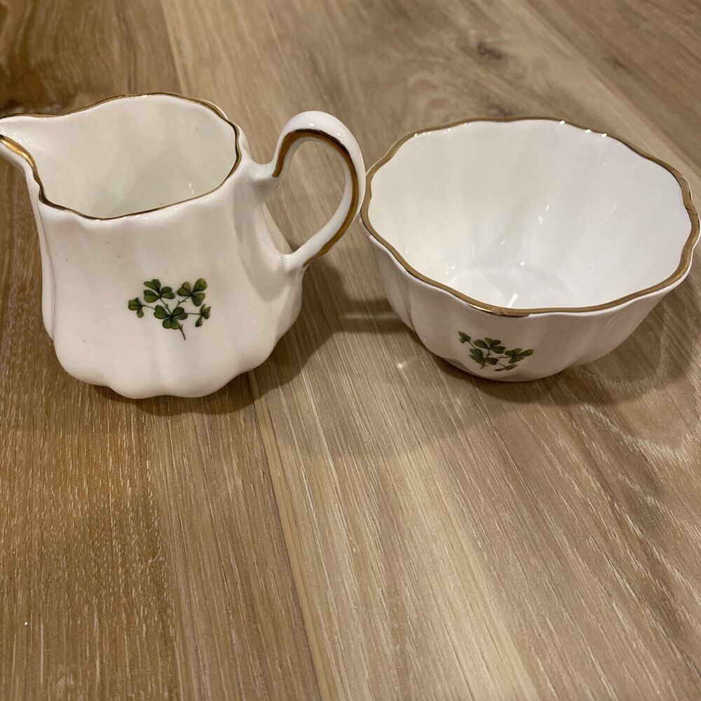 Royal Tara Sugar Bowl & Creamer Fine China Shamrock Clover Ireland Gold Trim